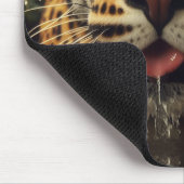 Leopard Stares beim Wasserlappen im Dschungel Mousepad (Ecke)