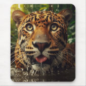 Leopard Stares beim Wasserlappen im Dschungel Mousepad (Vorne)