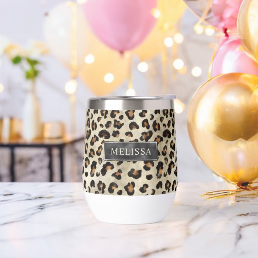 Leopard-Tierdruck mit schwarzer Faux-Folie und Nam (Junggesellenabschied)
