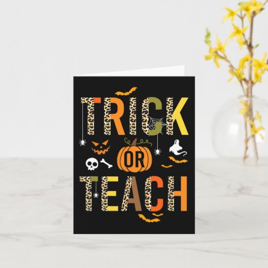 Leopard Trick oder Teach Halloween School Fall Aut Karte (Gelbe Blume)