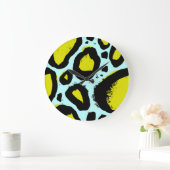Leopard Vibrance: farbenfrohe wilde Texturen. Große Wanduhr (Zuhause)