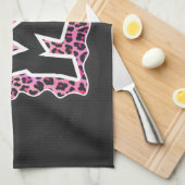 Leopard Wilde Me Schwarz und Hot Pink Design Handtuch (Viertel Falte)
