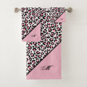 Leoparddruck in rosa weiß und schwarz mit Monogram Badhandtuch Set (Insitu)