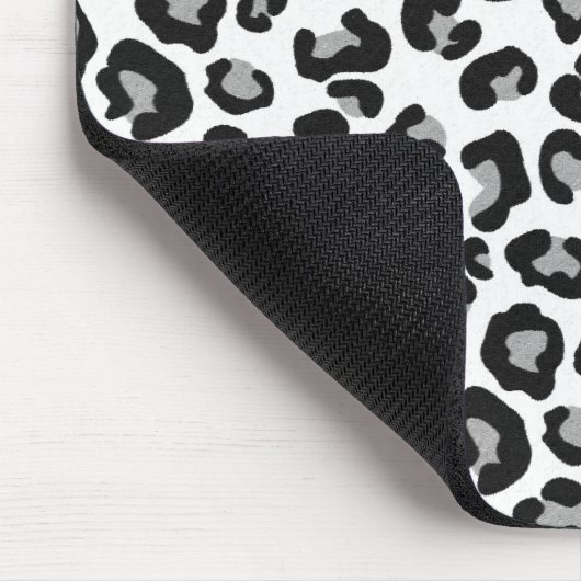 Leoparddruck in Schwarz und Weiß mit Grau Mousepad (Ecke)