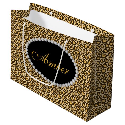 Leoparden-Druck Diamant-Monogramm Große Geschenkta Geschenktüte (Vorderseite Schrägansicht)