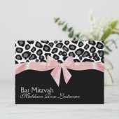 Leoparden Spots und rosa Ribbon Bat Mitzvah Einladung (Stehend Vorderseite)