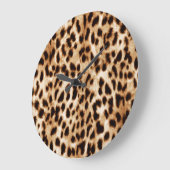 Leopardenhaut, authentisches Wildtiermuster. Große Wanduhr (Winkel)