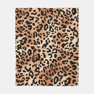 Leopardenhaut. Stilvolles Bluse-Design mit Leopard Fleecedecke