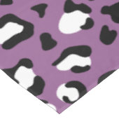 Leopardenmuster, Leoparden, Lila Leopard Tischdecke (Schrägansicht)