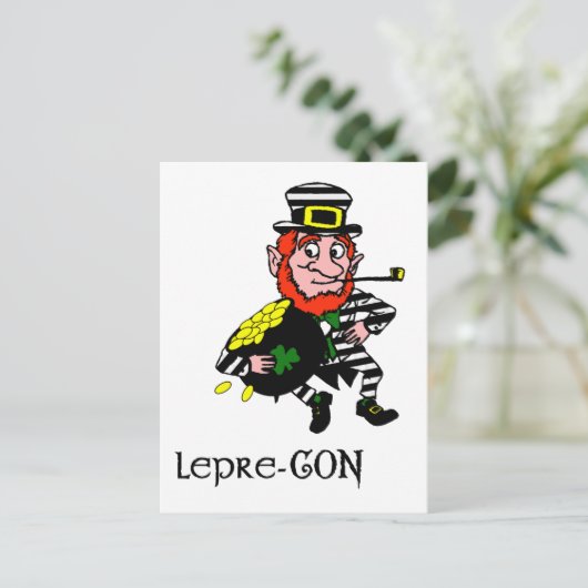 Lepre-con Leprechaun Stealing Pot of Gold Postkarte (Stehend Vorderseite)
