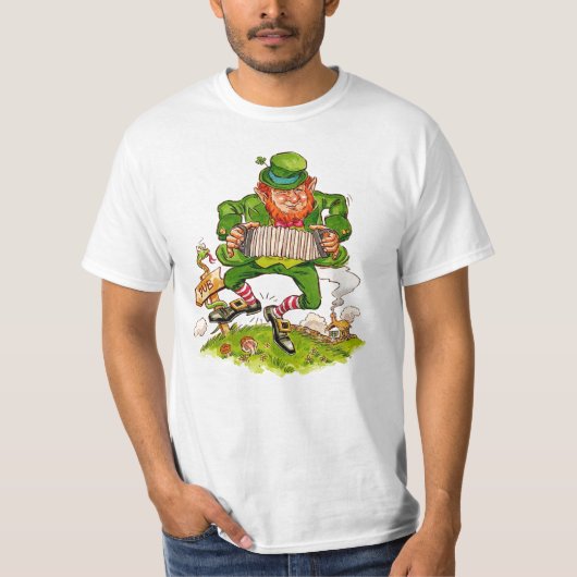 Leprechaun Dancing a Jig, Happy St. Patrick's Day T-Shirt (Vorderseite)