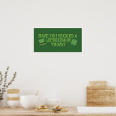 Leprechaun Hug benutzerdefiniertes Poster (Küche)