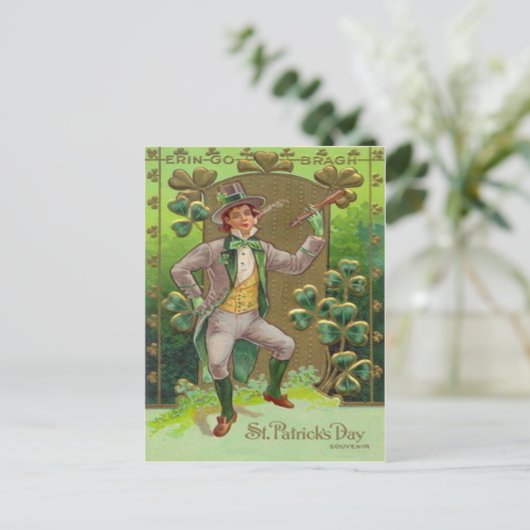 Leprechaun Kleeblatt Shillelagh Clay Pipe Postkarte (Stehend Vorderseite)