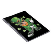 Leprechaun Playing Hockey St Patrick's Day Notizblock (Rechte Seite)