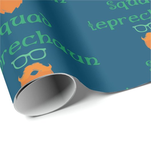 Leprechaun Squad Geschenkpapier (Rolleneckpunkt)