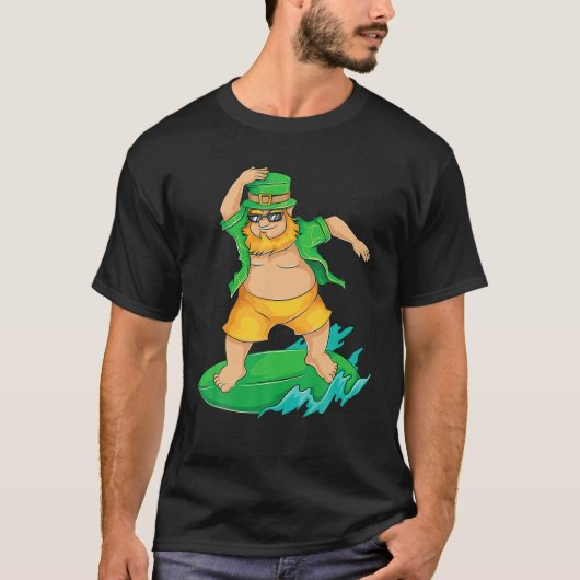Leprechaun Surfer In Hawaii St Patrick's Day T-Shirt (Vorderseite)