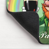 Leprechauns Jubel unter dem Regenbogen Mousepad (Ecke)