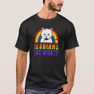 Lesben essen was Katze  Humor Pun Lgb Q Pride Flag T-Shirt
