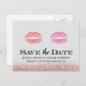 Lesbian Gay Wedding Double Kisses Save the Date Ankündigungspostkarte (Vorne/Hinten)