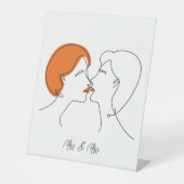 Lesbian Kiss Abstrakt Line Kunst Personalisiert Sockelschild (Vorderseite)