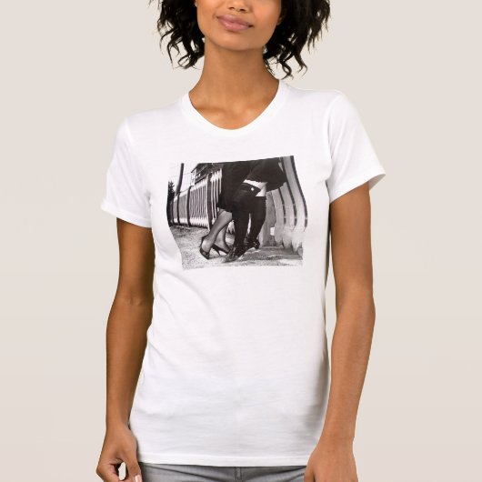 Lesbian Legs Kiss T-Shirt (Vorderseite)