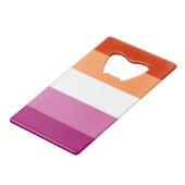Lesbian Pride Geldbeutel Flaschenöffner (Vorderseite Schrägansicht)