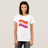 Lesbian Sunset Pride Wavy Flag T-Shirt (Vorne ganz)