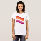 Lesbian Sunset Pride Wavy Flag T-Shirt (Vorne ganz)