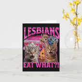 Lesbians Eat What_ Funny Cat Rude Gay Pride Lgbtq  Karte (Gelbe Blume)