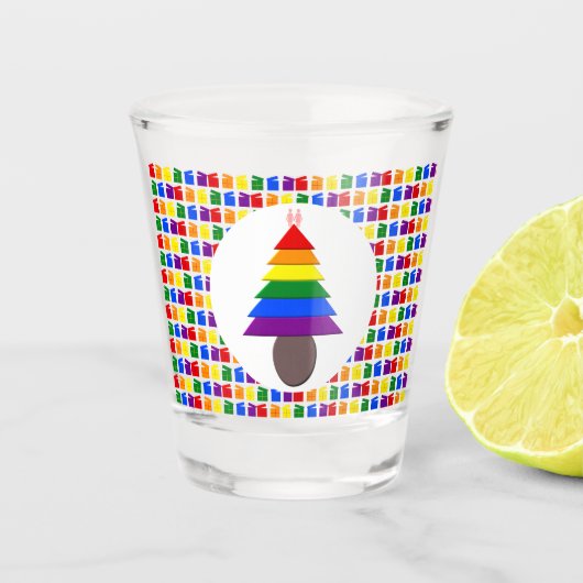 Lesbians Rainbow Weihnachtsbaum und Geschenke Schnapsglas (Vorderseite)