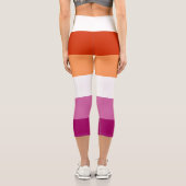 Lesbische Flagge Capri Leggings (Rückseite)