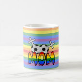Lesbische Fußball-Mama (mit Regenbogen) Kaffeetasse (Mittel)