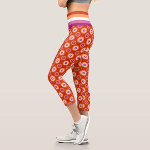 Lesbische Stolperflagge / orange Blume Muster Capri Leggings