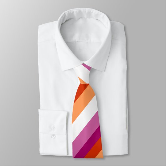 Lesbische Streifen | Lesbischer Stolz Krawatte (Gebunden)