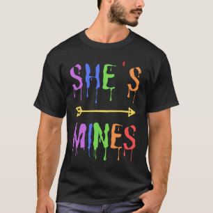 Lesbisches Paar Sie gehört mir, ich gehöre ihr Pas T-Shirt