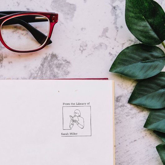 Lesen des Buches moderner Lehrer aus der Bibliothe Gummistempel