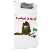 Lesen eines klugen Owl Klemmbrett (Rechts)