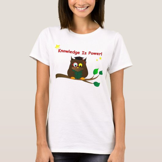 Lesen eines klugen Owl T-Shirt (Vorderseite)