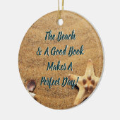 Lesen im Bookworm der Beach Book Club Group Keramik Ornament (Links)