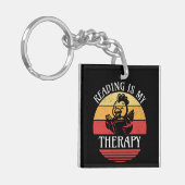 Lesen ist mein Therapielustiges Buch "Hühnchen les Schlüsselanhänger (Vorderseite links)