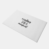 Lesen von Kunst ist zauberhaft Fußmatte (Schrägansicht)