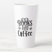 Lesen von Kunstbüchern und Kaffee Milchtasse (Vorderseite)
