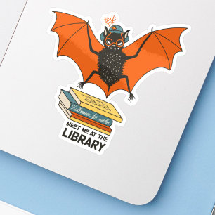 Lesende Fledermaus   Whimsical Bibliothekar mit Bü Aufkleber