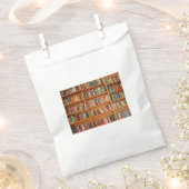 Lesewortlesung der virtuellen Bibliothek Geschenktütchen (Ausgeschnitten)