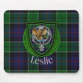 Leslie Scottish Clan Tartan and Crest Mousepad (Vorne)