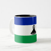 Lesotho Flag Zweifarbige Tasse (Vorderseite Links)