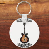 Less is more unless it's playing the guitar. brown schlüsselanhänger (Vorderseite)