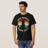 Less People More Cats | Funny Retro Cat Lover T-Shirt (Vorne ganz)