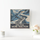 Less Talk. More Traction Quadratische Wanduhr (Zuhause)