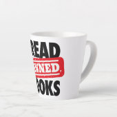 Lest Banned Books Latte Tasse (Rechte Ecke)
